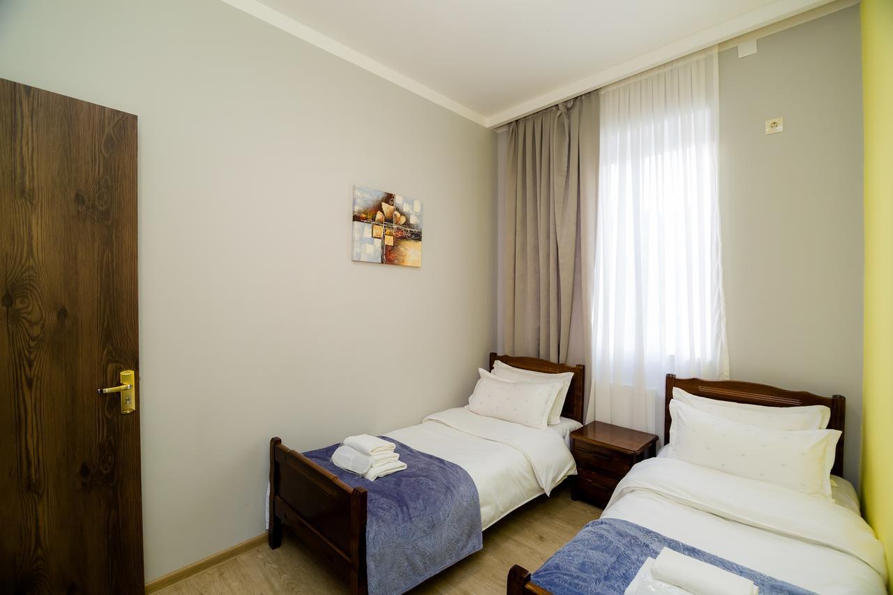 Big Family Guest House Tiflis Dış mekan fotoğraf
